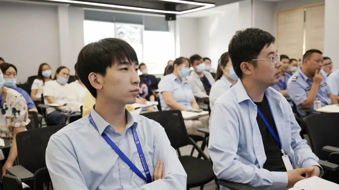 利来国国际最给力的老牌食物举行消防清静宣讲活动_利来国国际最给力的老牌